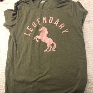 Old Navy Olive green cap sleeve graphic tee Sz 14